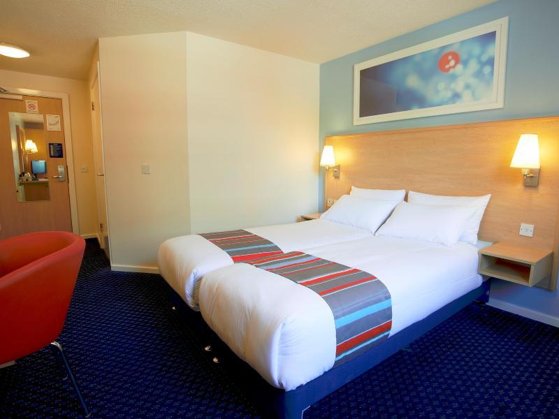 Travelodge M4 Hotel