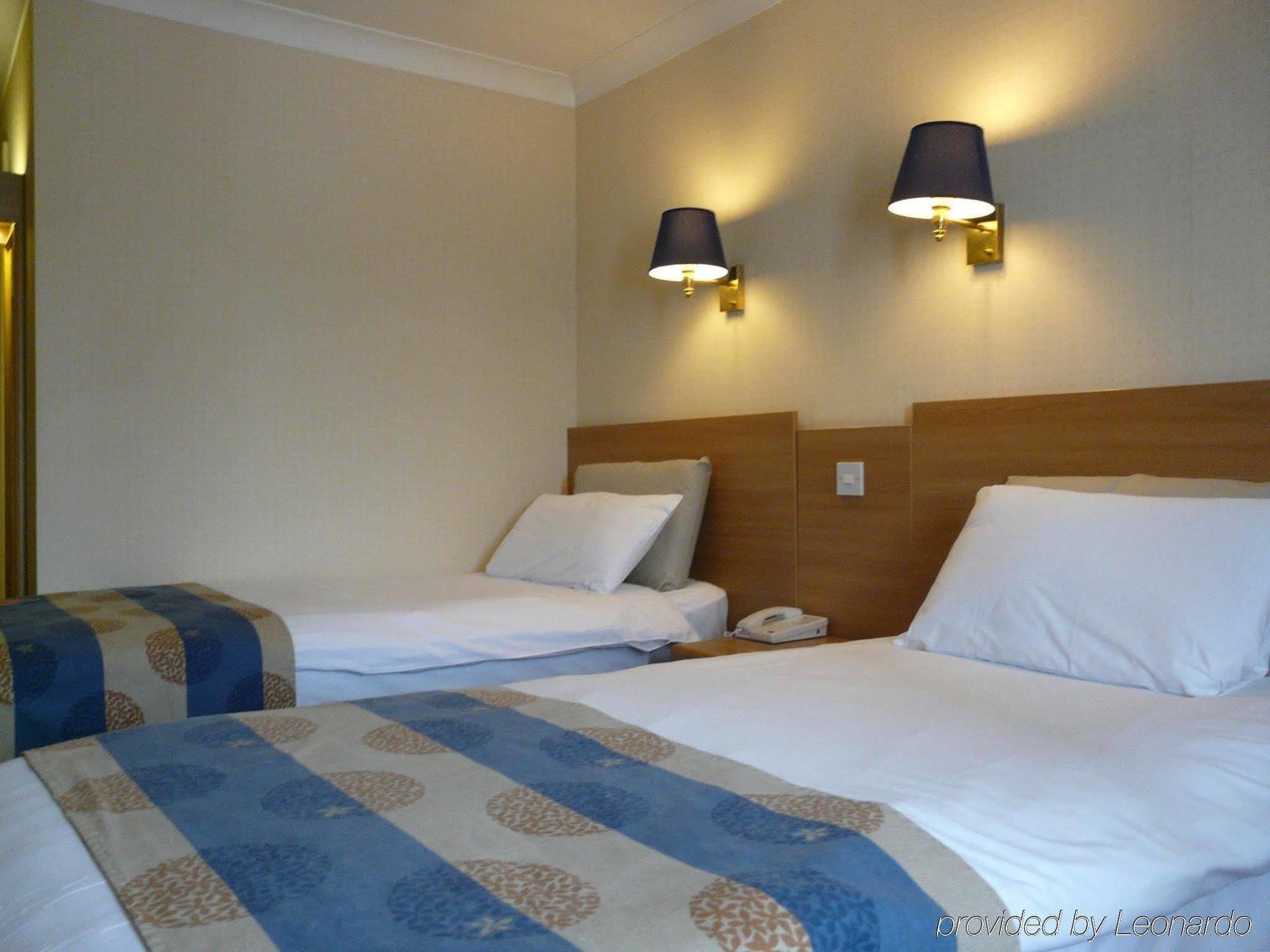 North M4 Jct 32, An Ihg Hotel Cardiff