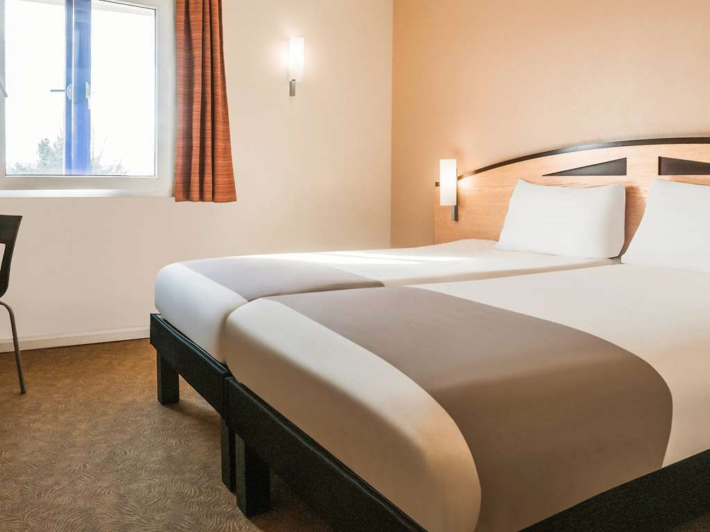 Ibis Gate - International Business Park 3* Cardiff