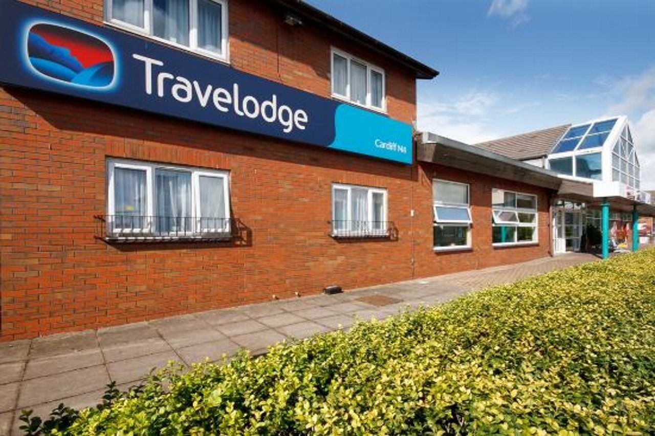 Travelodge M4 Hotel 3*