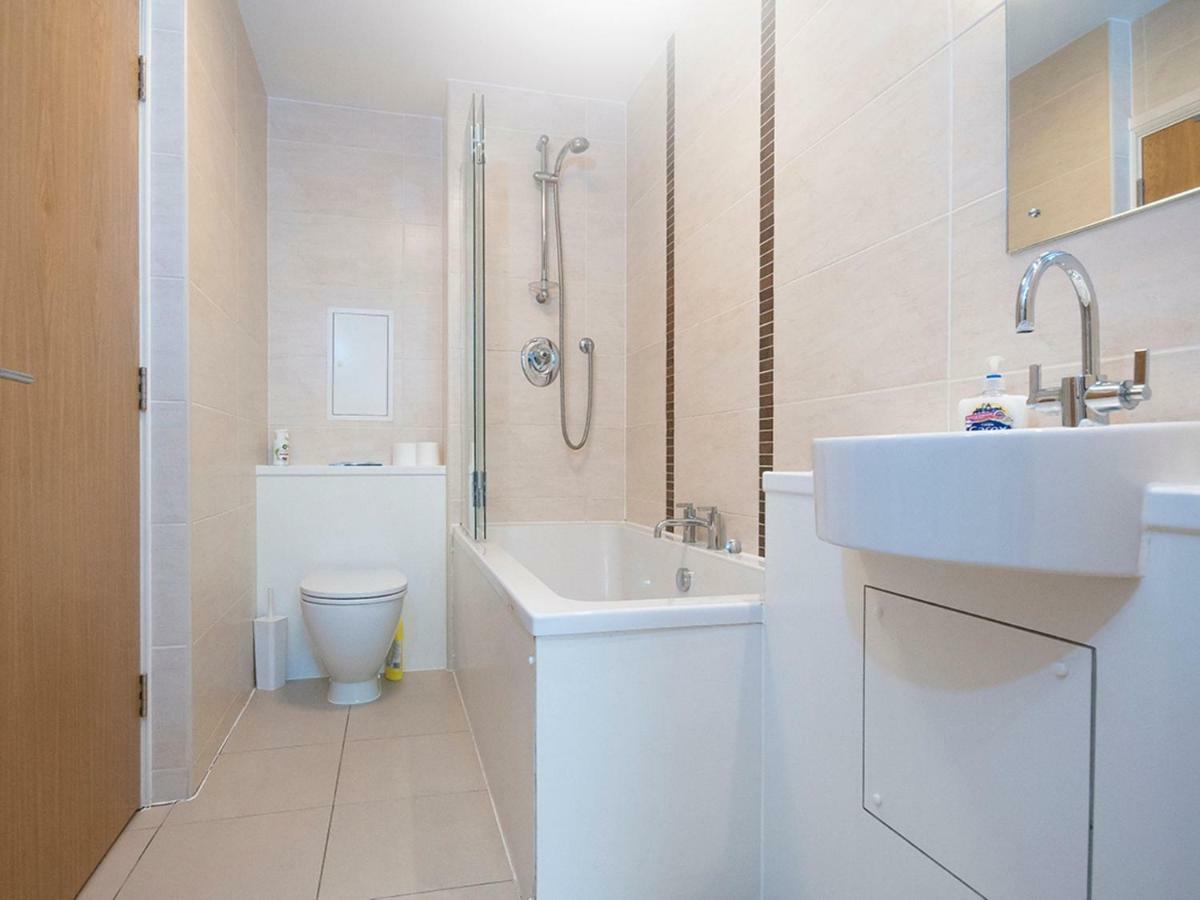 Apartment Modern In The Centre & By Stadiums Cardiff