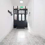 Casa Di Pietra - Cardiff City Centre Apartment With Patio, Free Private Parking