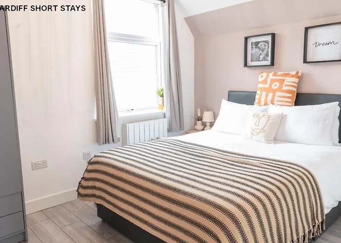 Luxury Stadium Place - Fast Wifi - Free Parking