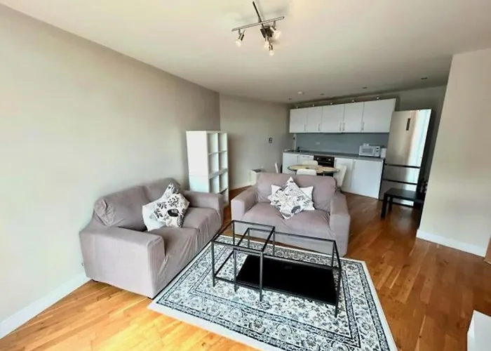 Cardiff City Centre Retreat
