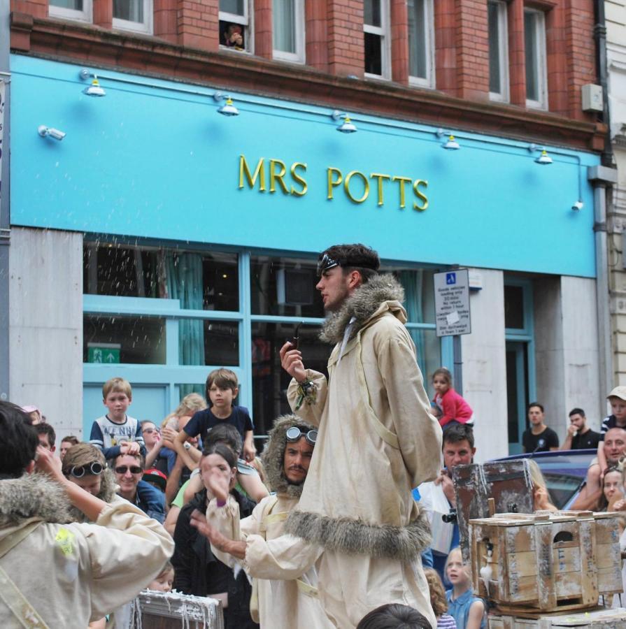 Mrs Potts Hostel *
