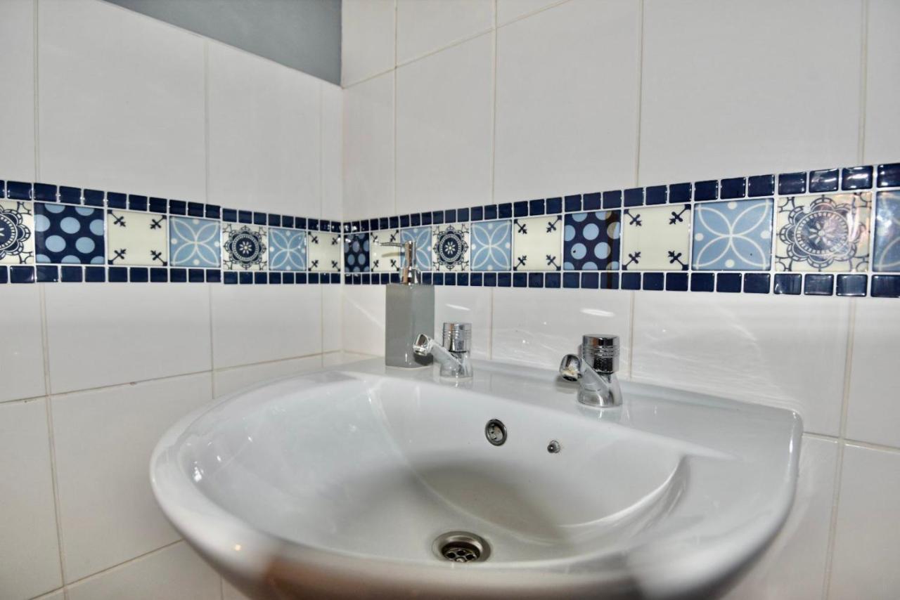 Come On In Centre Wentloog Close Sleeps Upto 6 Apartment