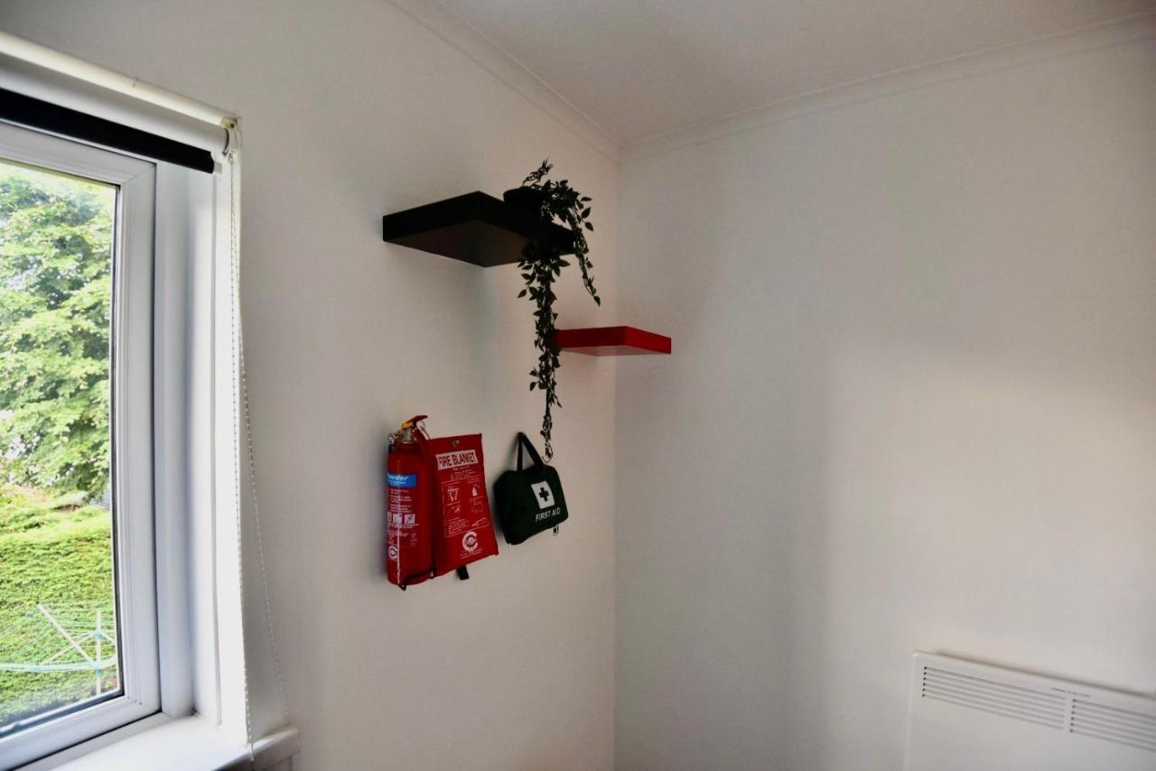 Come On In Centre Wentloog Close Sleeps Upto 6 Apartment *