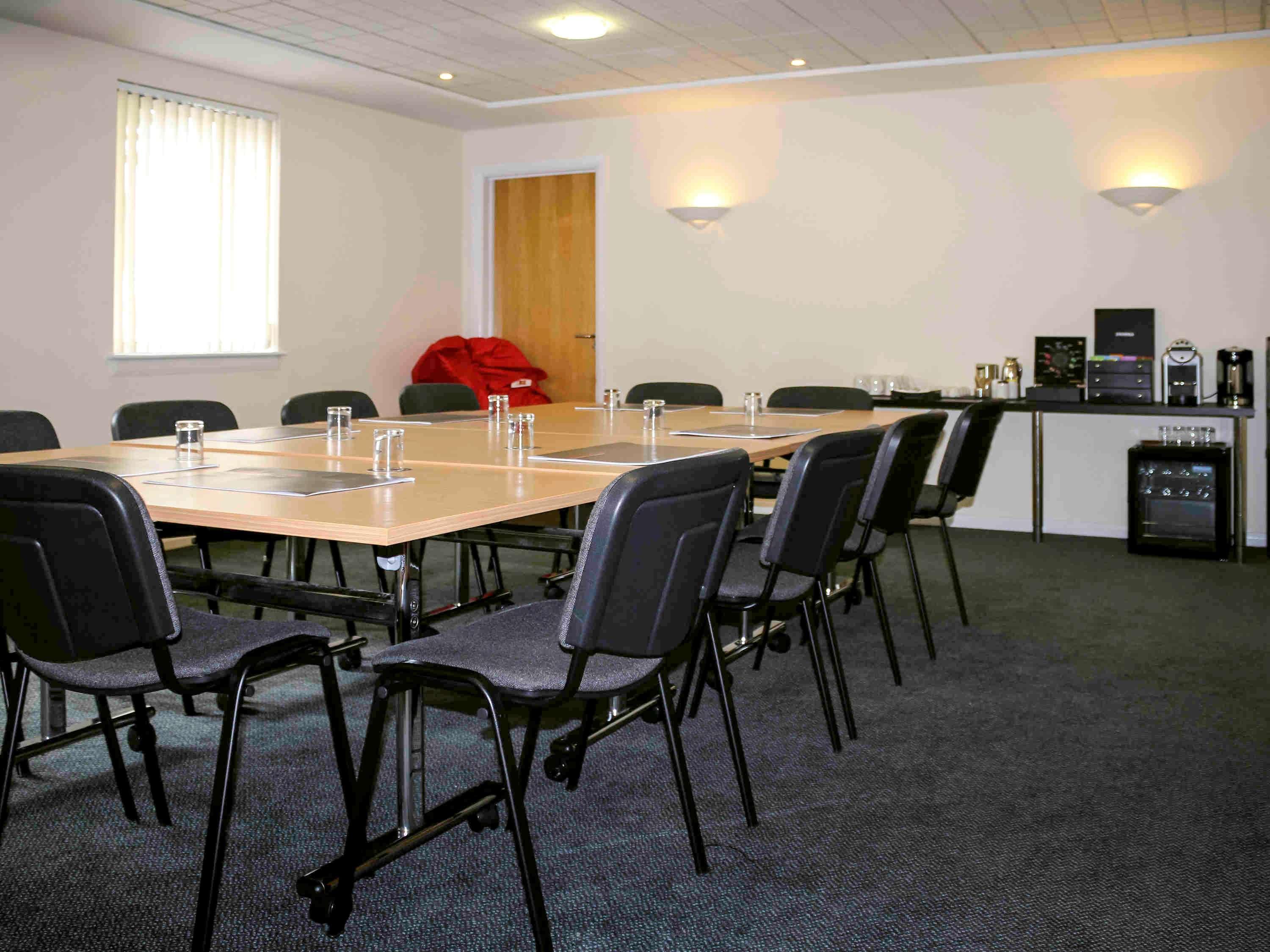 Ibis Gate - International Business Park Hotel Cardiff
