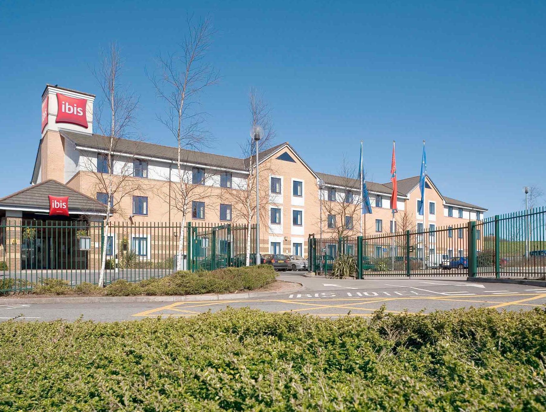 Ibis Gate - International Business Park Hotel 3*