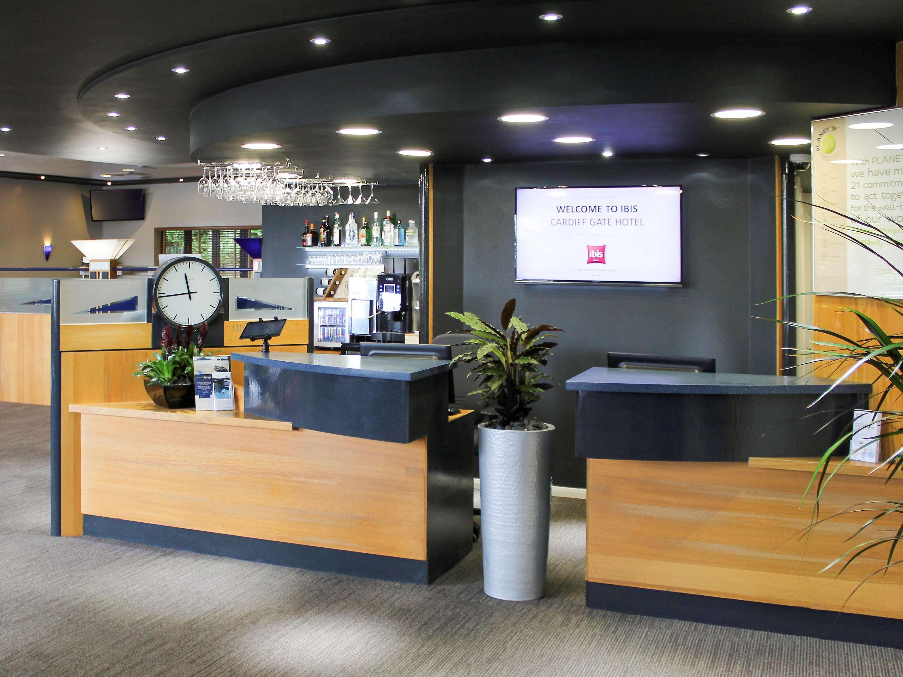 Hotel Ibis Gate - International Business Park 3*
