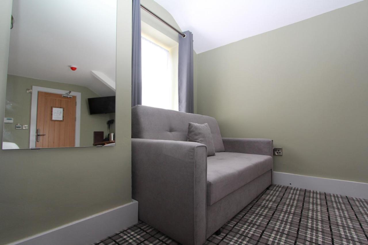 Tyr Winch Hotel Cardiff