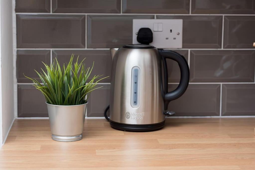 Beauchamp, By Host - Centre Apartment Cardiff