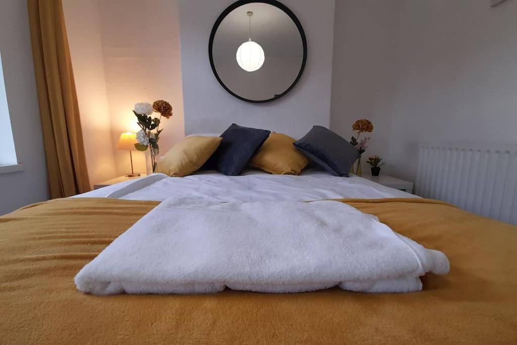 Spacious 4 Bedroom, Free Netflix, Central Location Cardiff