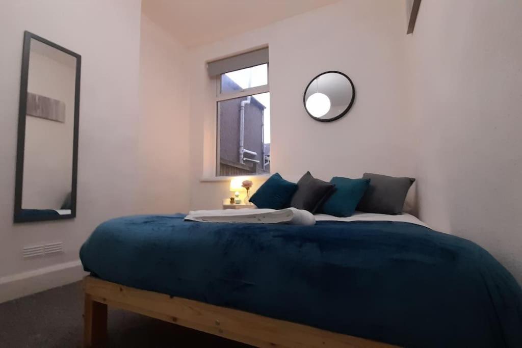 Apartment Spacious 4 Bedroom, Free Netflix, Central Location