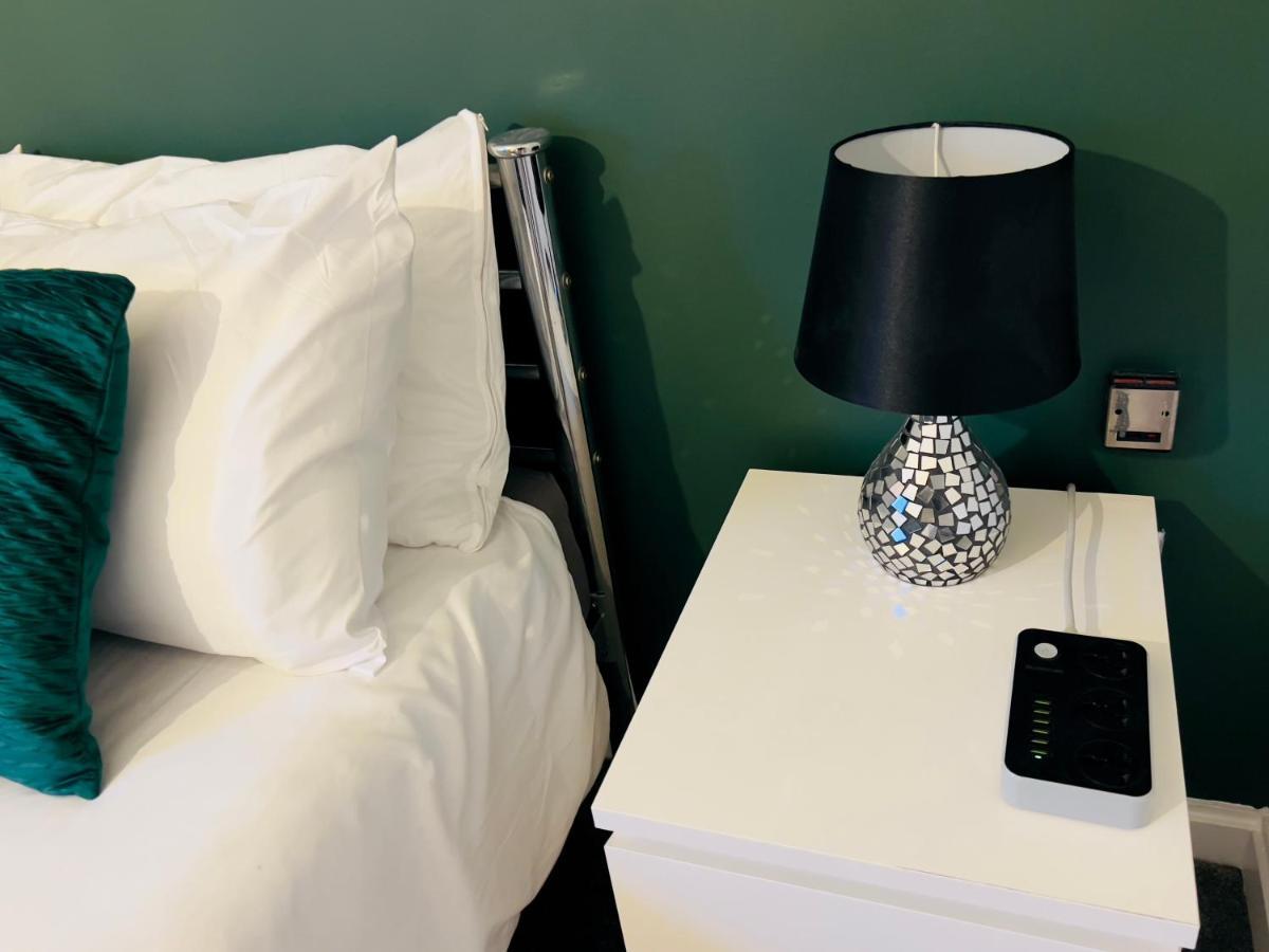 Lush Gated Bay Flat With Fastwifi And Parking * Cardiff