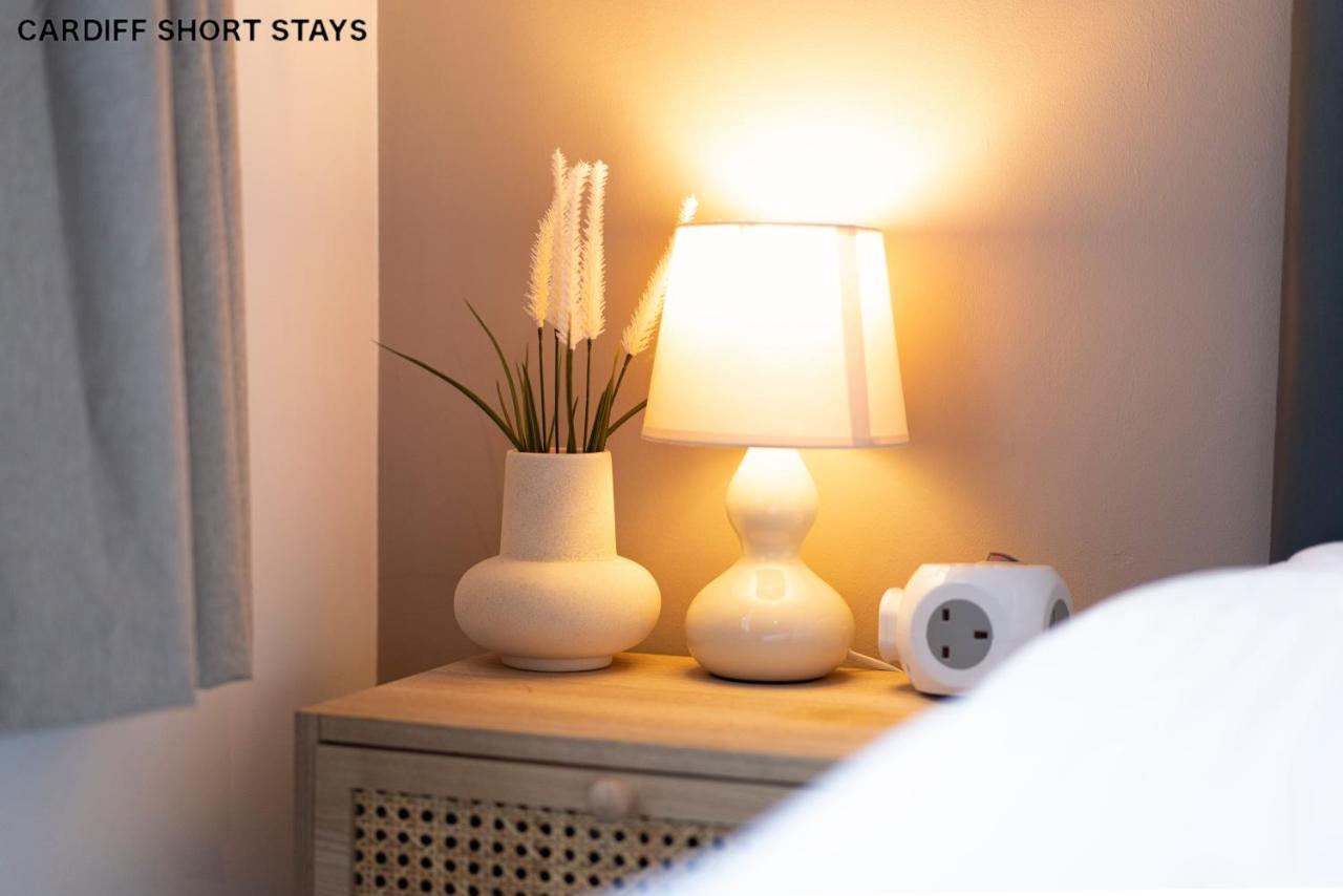 Luxury Stadium Place - Fast Wifi - Free Parking Apartment