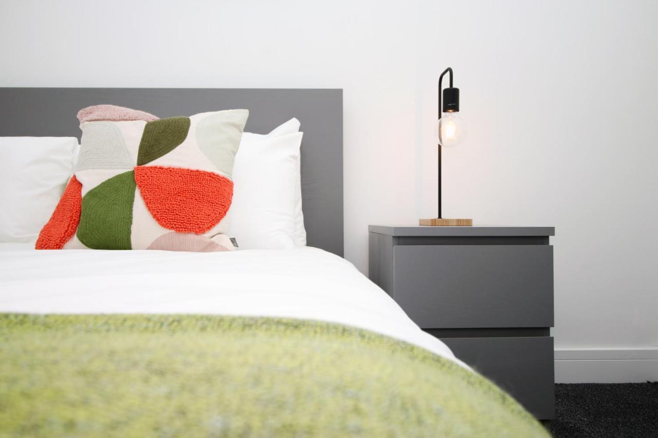 Apartment New Modern 1 Bedroom - Prime Location - By Ekliving Luxe Short Lets & Serviced - *