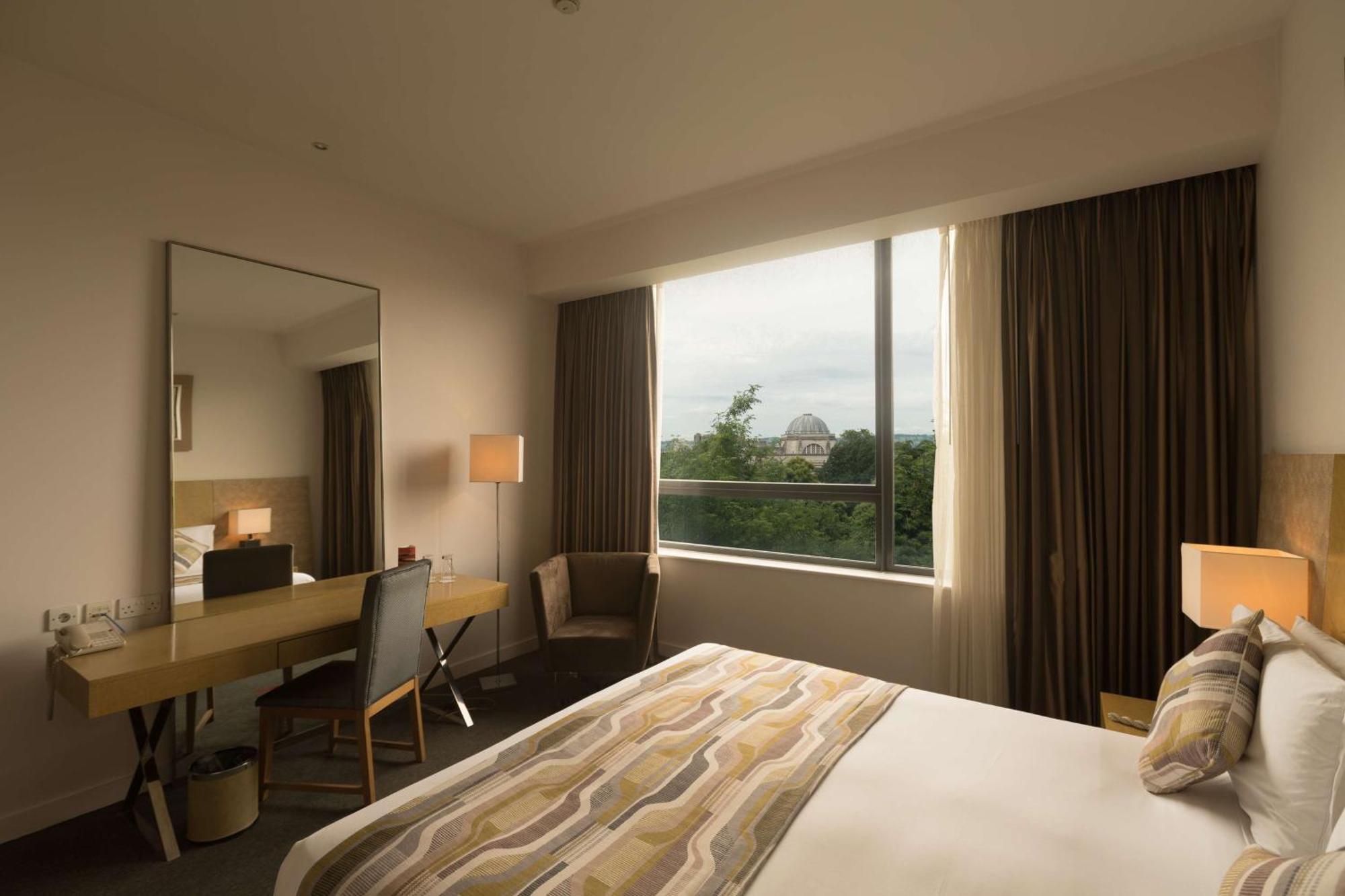 Park Plaza