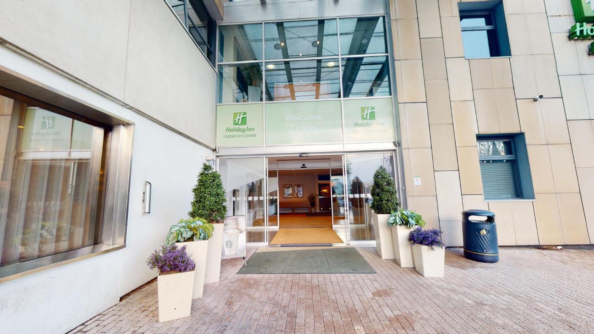 Holiday Inn Cardiff City Centre By Ihg Hotel 4*