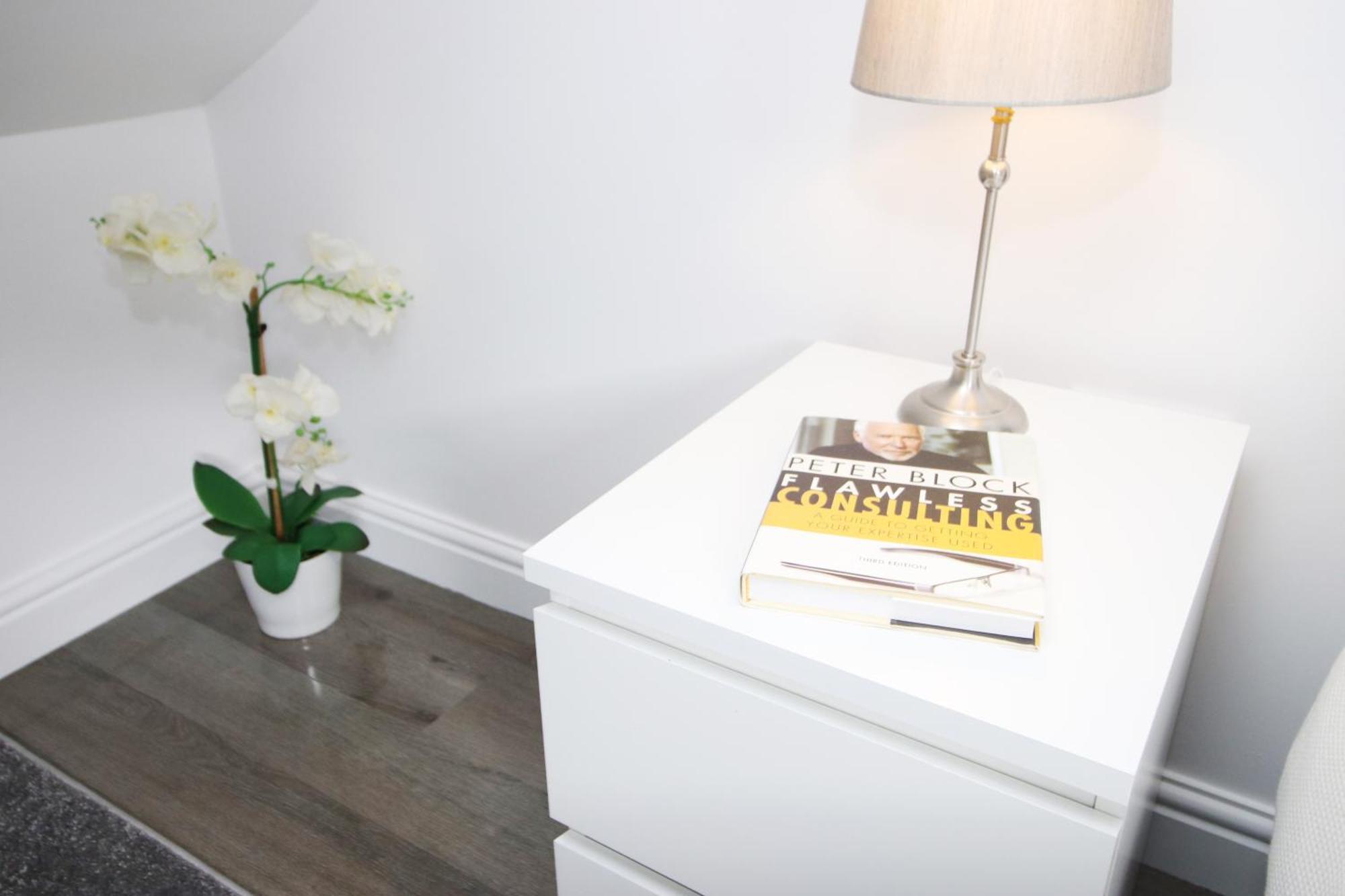 Modern Guesthouse, Fast Wi-fi, Street Free Parking, Central, Fully Equipped