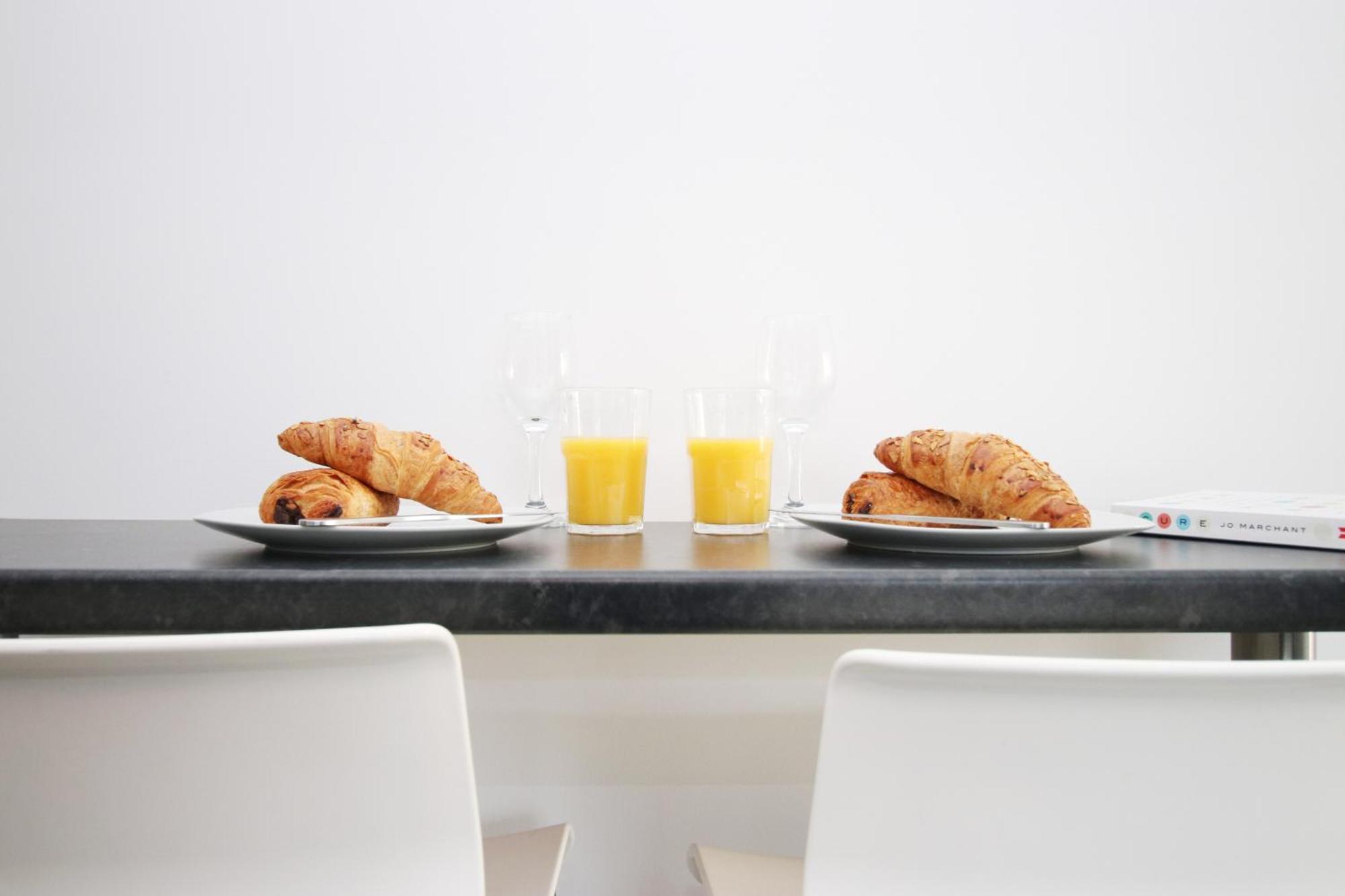 Guest house Modern Guesthouse, Fast Wi-fi, Street Free Parking, Central, Fully Equipped *