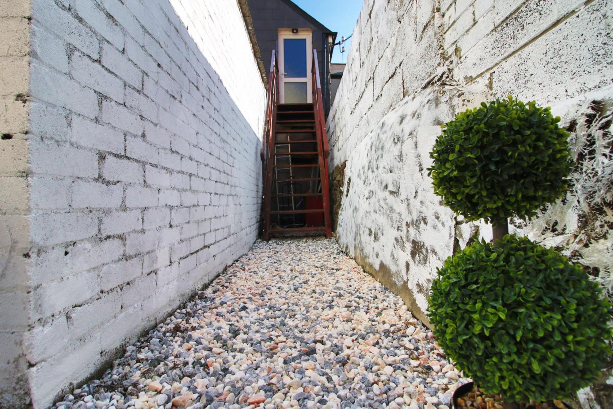 Guest house Modern Guesthouse, Fast Wi-fi, Street Free Parking, Central, Fully Equipped Cardiff