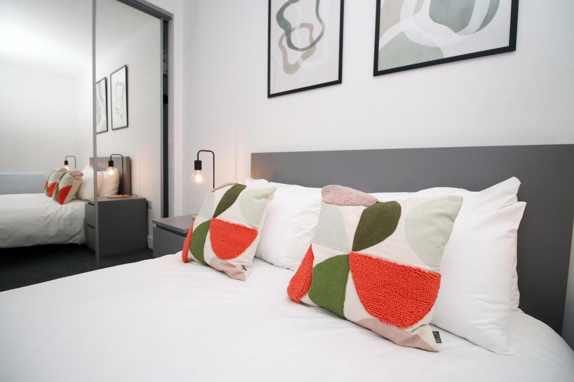 Apartment New Modern 1 Bedroom - Prime Location - By Ekliving Luxe Short Lets & Serviced - Cardiff