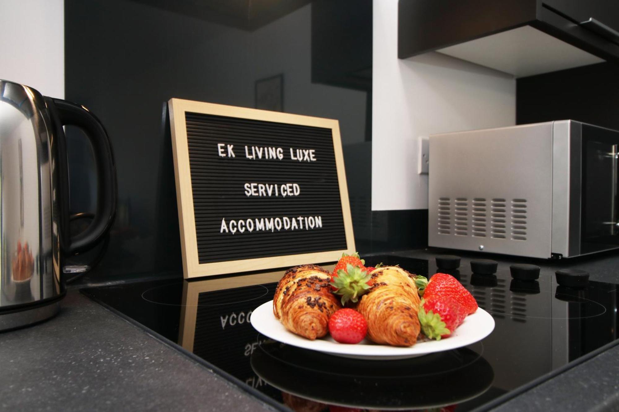 Apartment New Modern 1 Bedroom - Prime Location - By Ekliving Luxe Short Lets & Serviced -