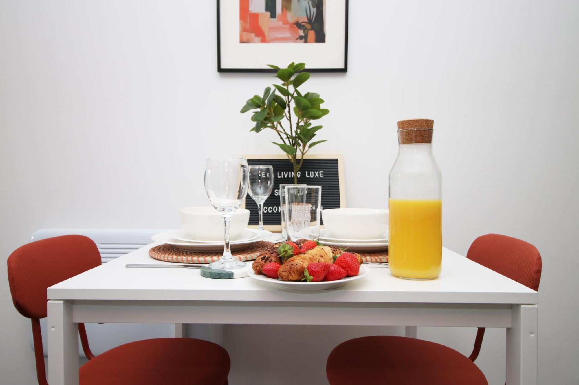 New Modern 1 Bedroom - Prime Location - By Ekliving Luxe Short Lets & Serviced - Cardiff
