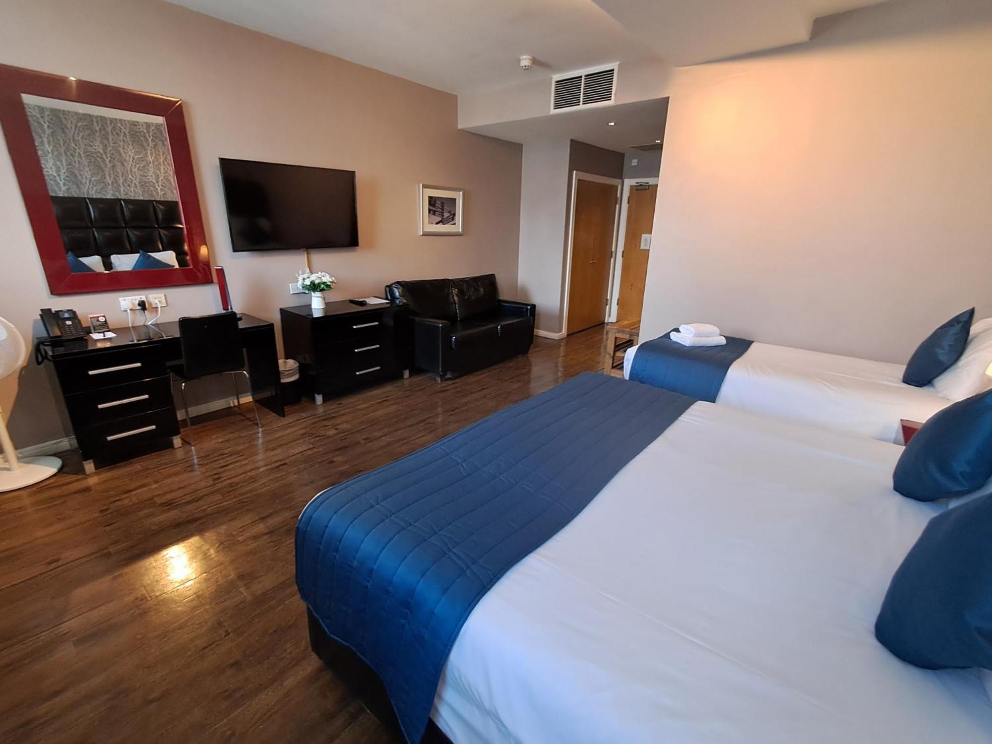 The Royal 4* Cardiff