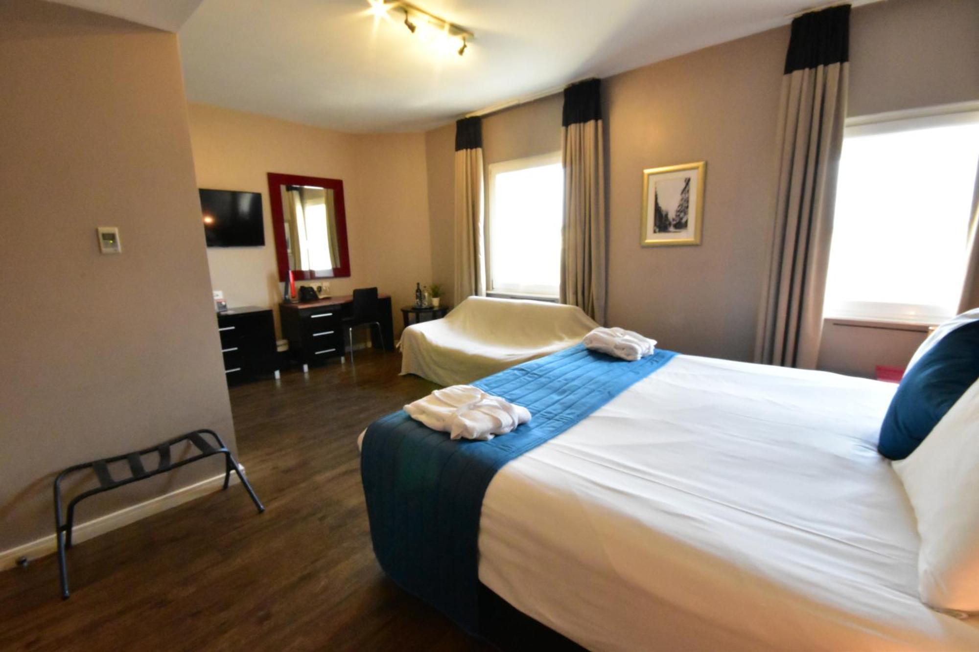 Hotel The Royal 4*