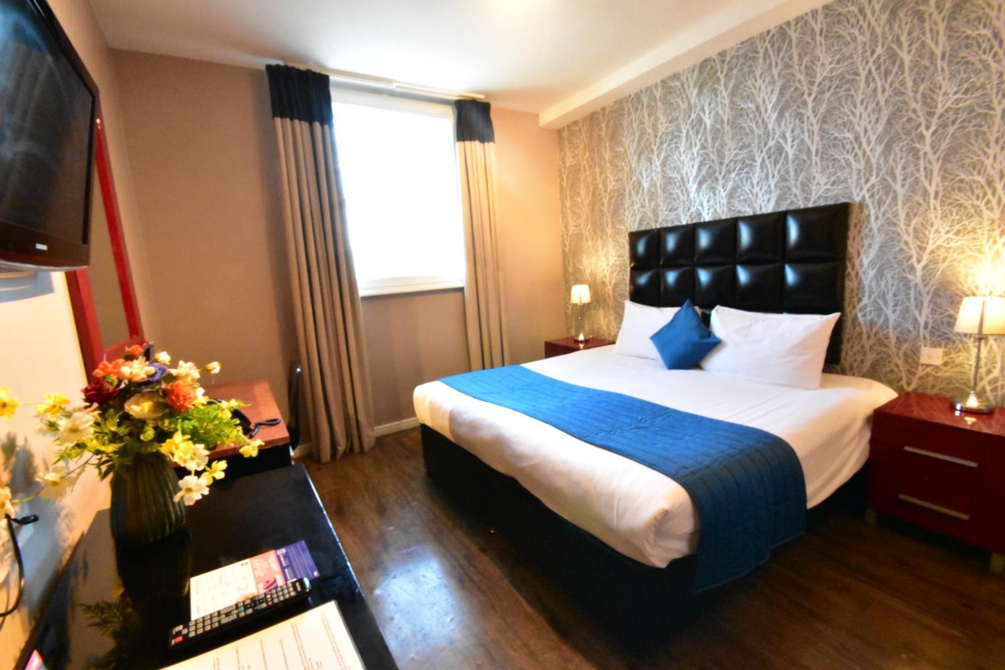 The Royal Hotel