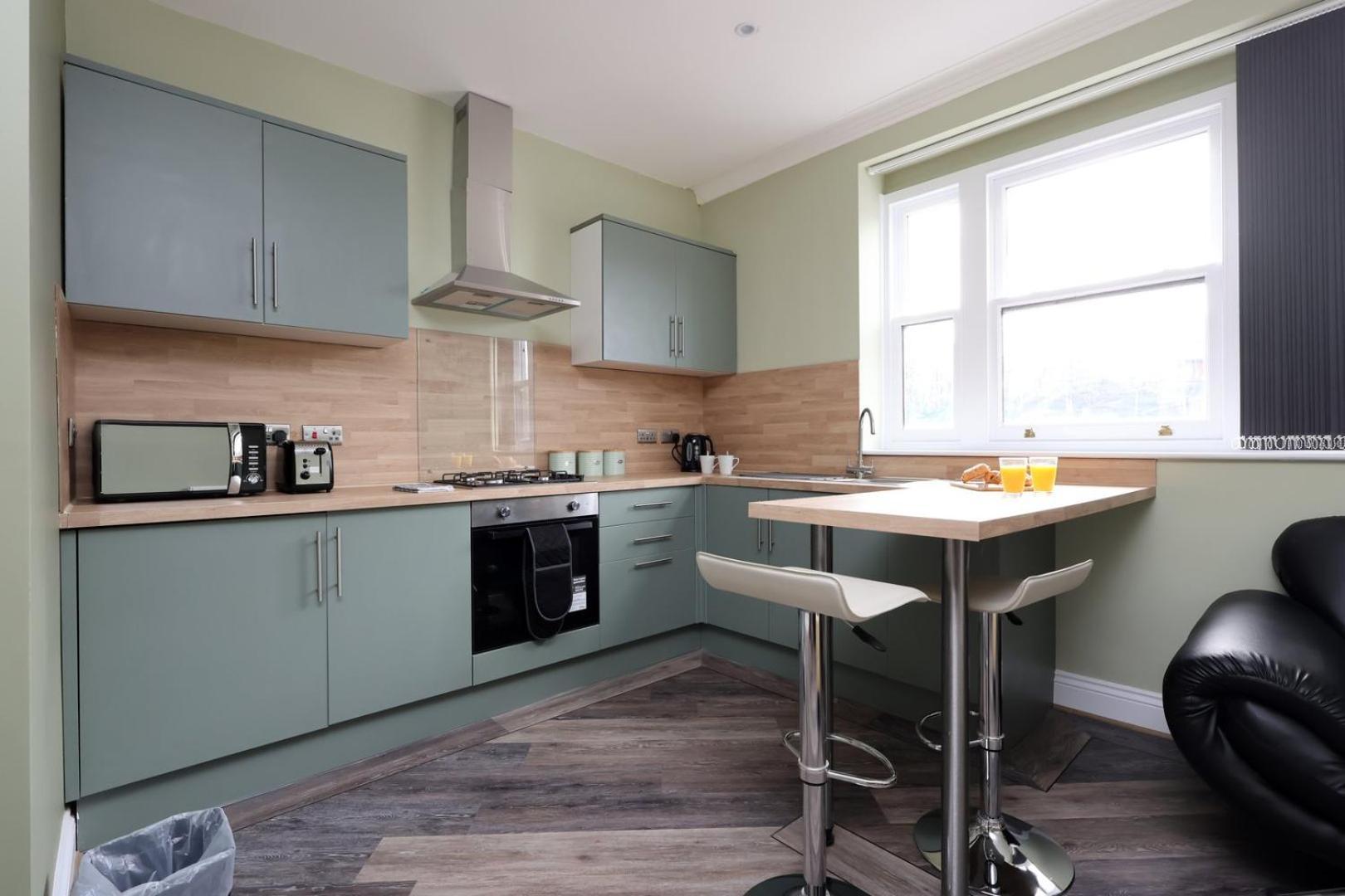 Apartment Modern Comfort 4 Bedrooms And Great Location *
