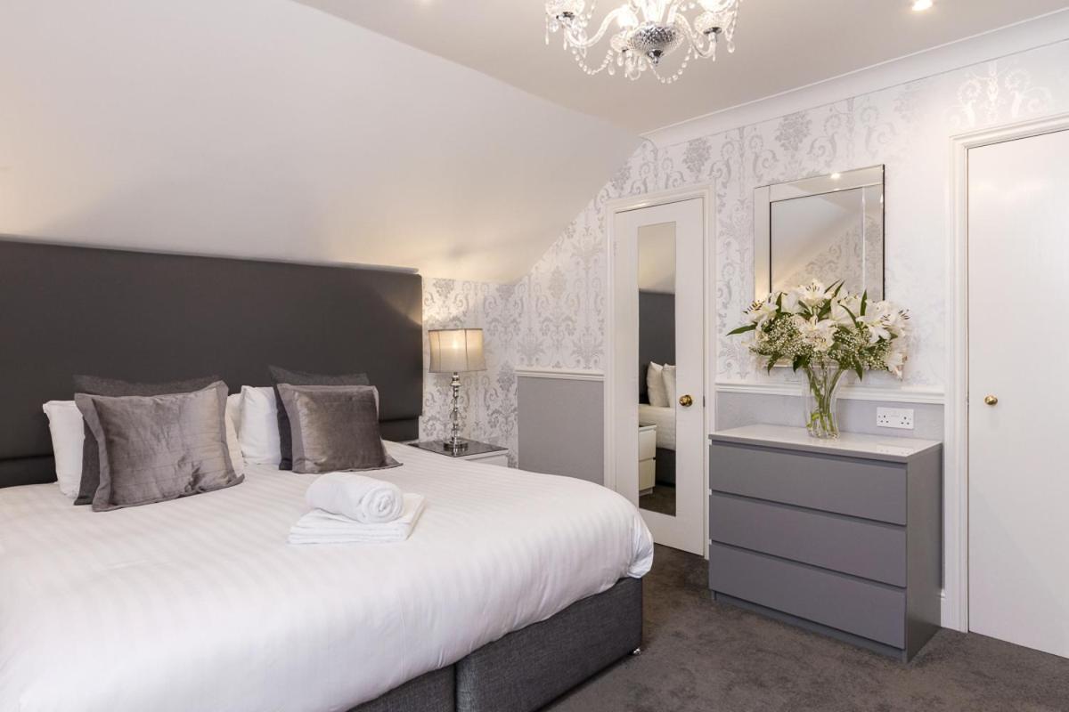 Lincoln House Private Hotel 3*
