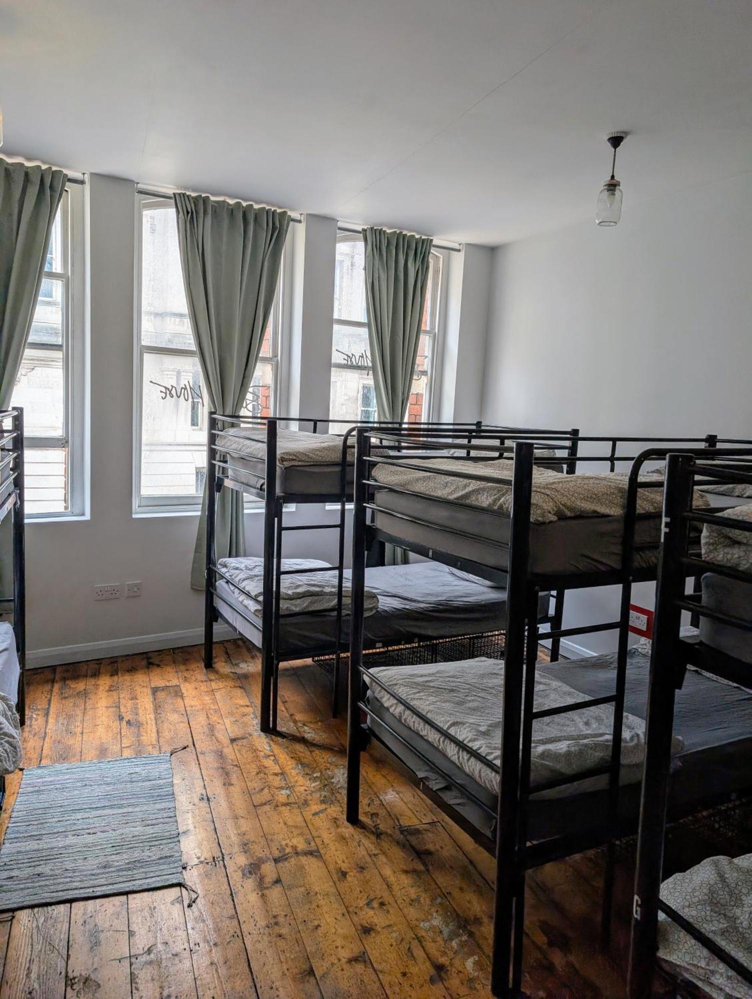 Hostel Bunkhouse *