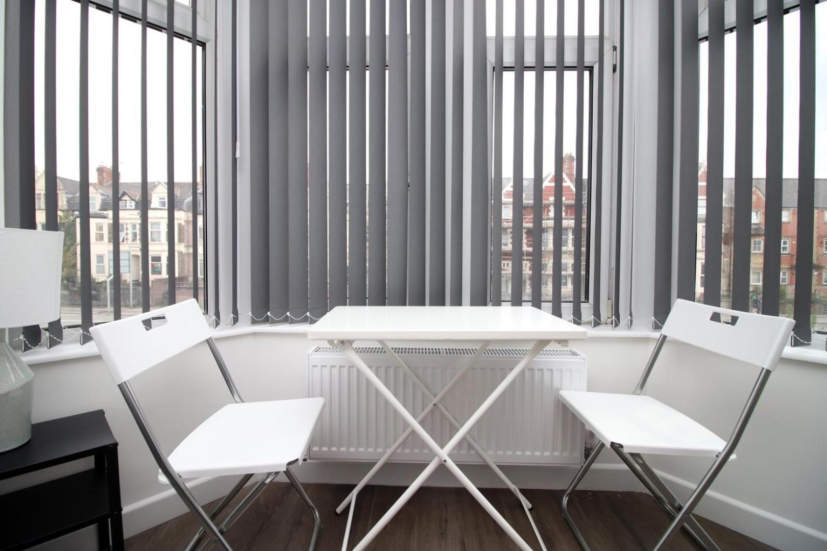 Apartment Cohost Partners | Smart Tv | 5 Min | Parking