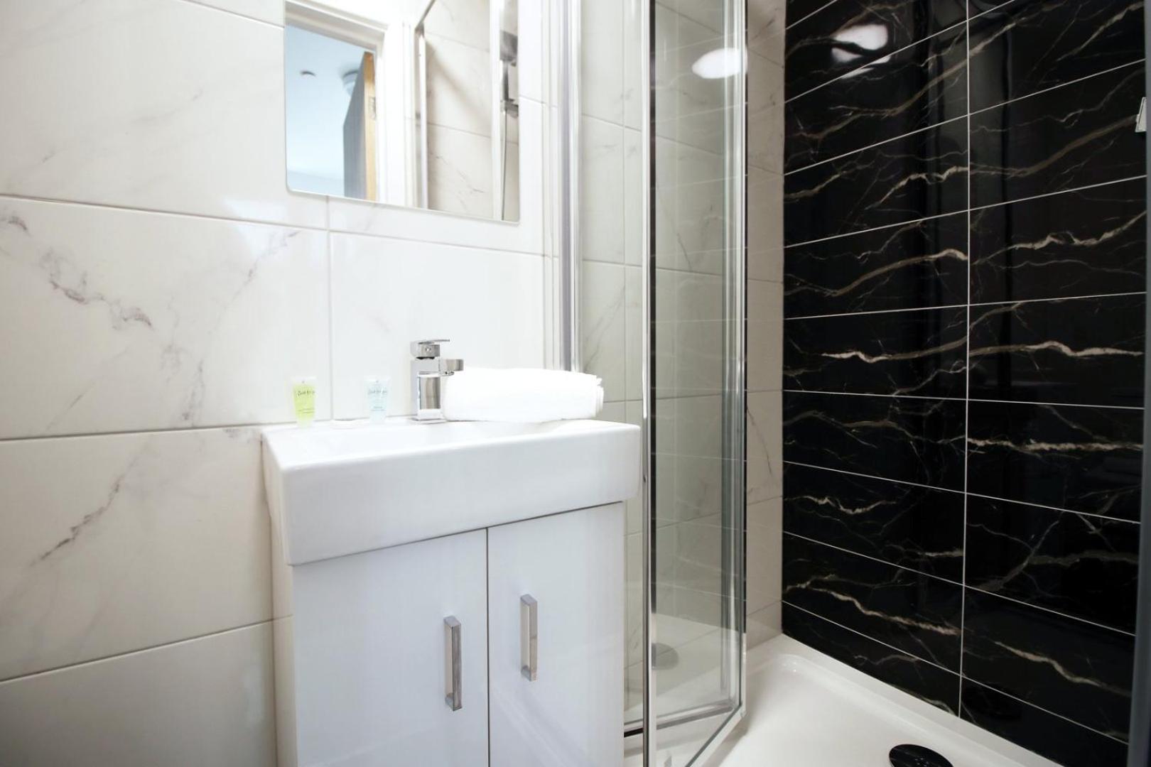 Cohost Partners | Smart Tv | 5 Min | Parking Apartment