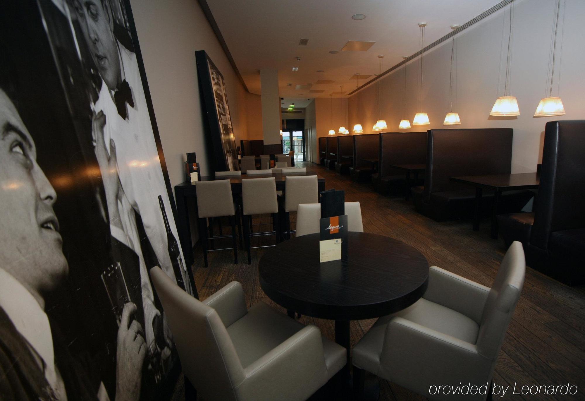 Park Plaza 4*