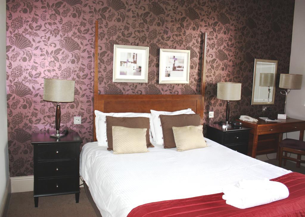 St Mellons & Hotel Cardiff