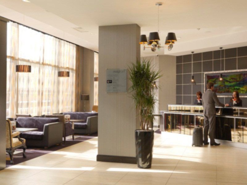 Clayton 4* Cardiff
