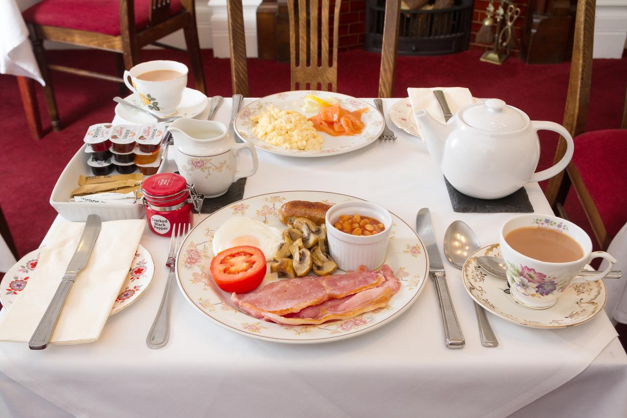 Lincoln House Private 3* Cardiff