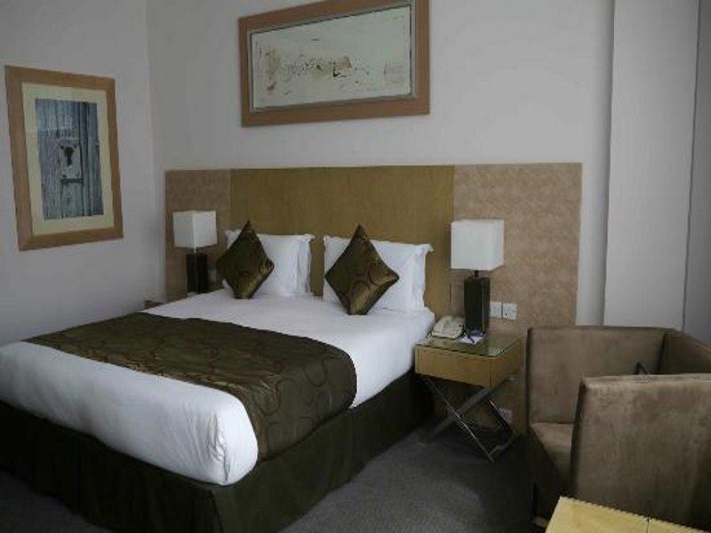 Park Plaza