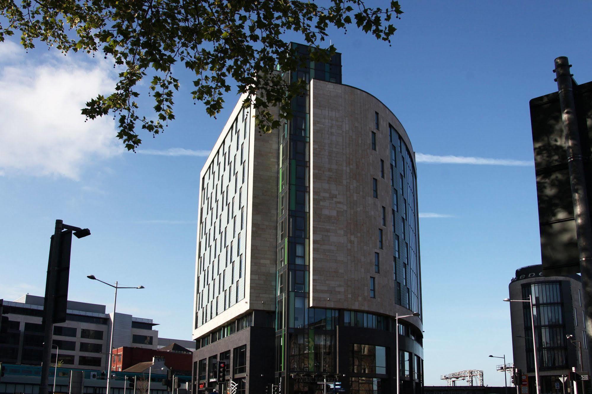 Clayton Hotel Cardiff