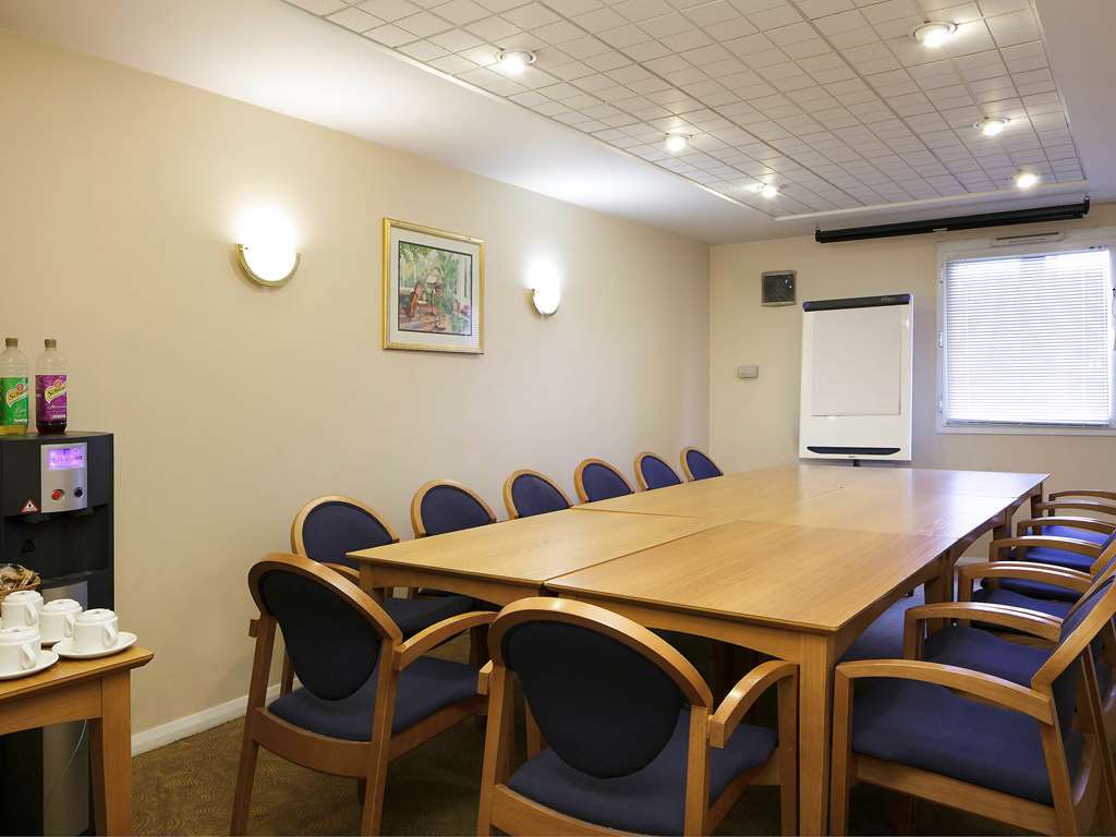 Ibis Gate - International Business Park