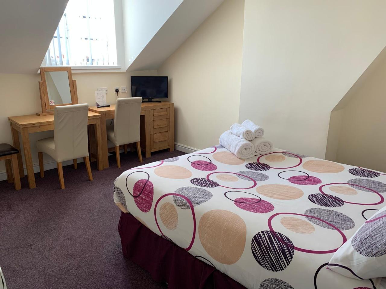 Austins Guest house 3*