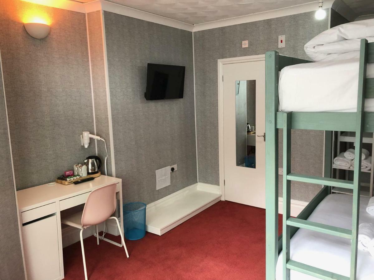 Wisestay Guest house 3*